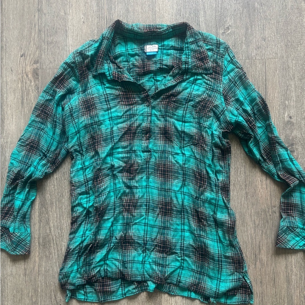 Plaid Green and Black Women's Top